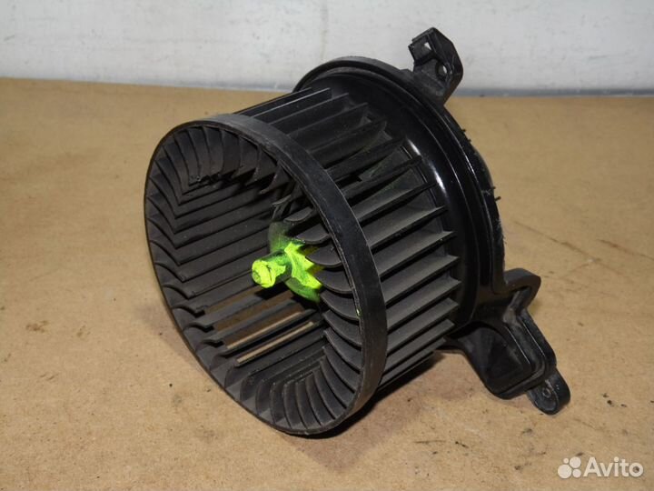 Моторчик печки Пежо Партнер Ситроен Берлинго 59