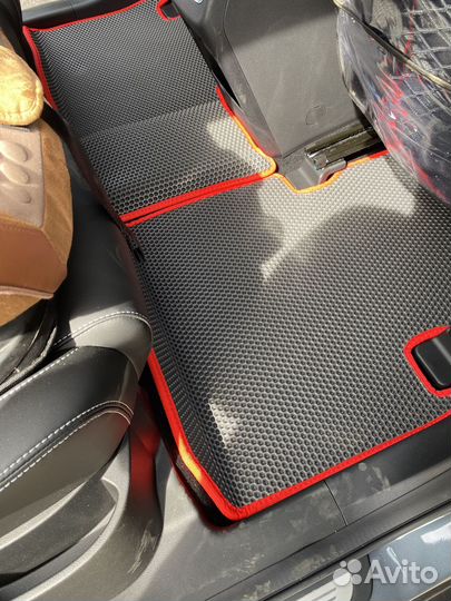 Автомобильные коврики ева в подарок подпятник + 2