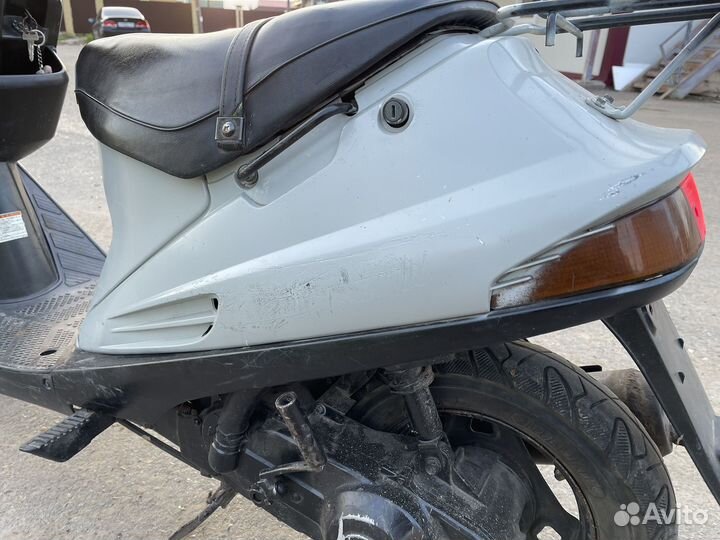 Suzuki address 100 (v100)