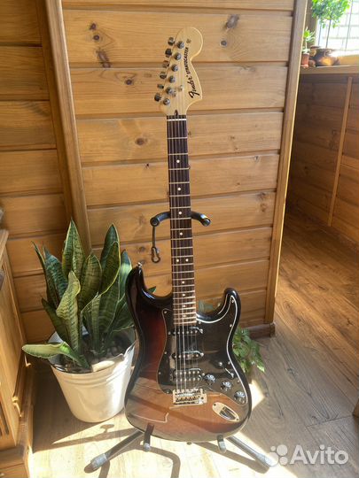 Fender American Special Stratocaster HSS