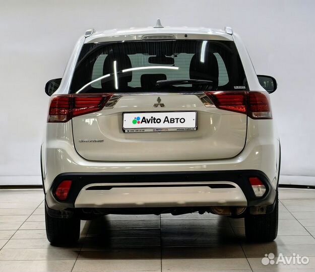 Mitsubishi Outlander 2.0 CVT, 2020, 70 944 км