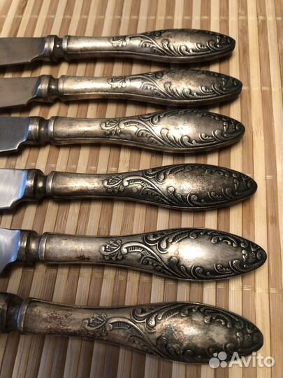 Набор мельхиоровых столовых ножей СССР