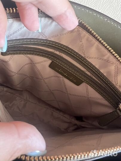 Оливковая оригинальная сумка Michael Kors
