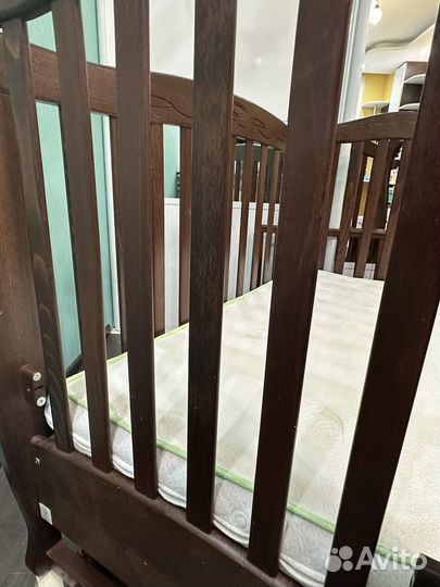 Кроватка детская