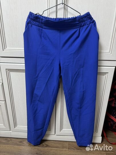 Брючный костюм женский