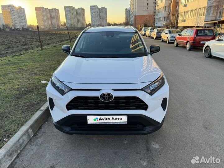 Toyota RAV4 2.5 AT, 2021, 45 000 км