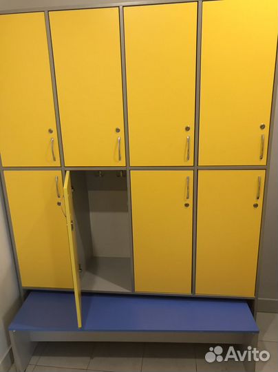 Шкафы для раздевалки