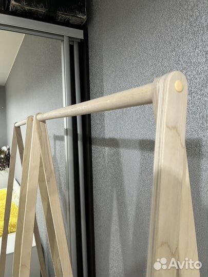 Вешалка напольная