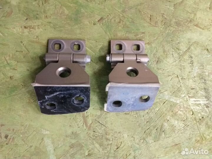 Петля двери, BMW X3 E83 2004-2010