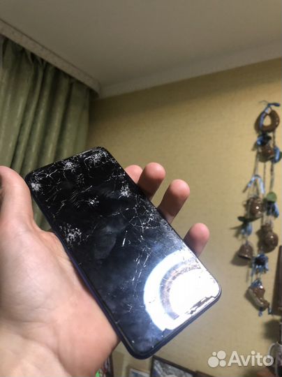 Телефон Huawei p smart 2019