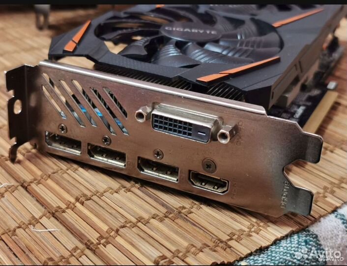 Видеокарта rx580 8gb gigabyte