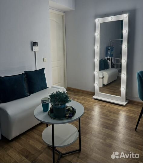 Аренда места мастера по наращиванию ресниц