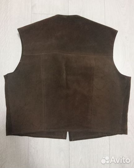 Мужской кожаный жилет