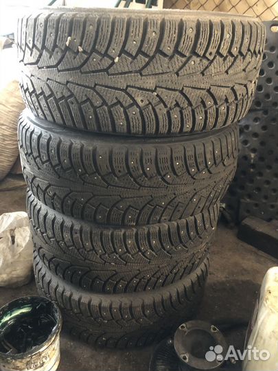 Nokian Tyres Hakkapeliitta 5 215/55 R17 и 245/45 R17 97