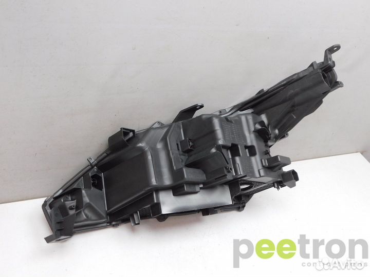 Б/У Б/У Корпус фары правой новая 8114560K90 toyota