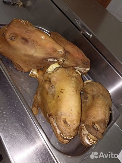 Вареная баранья голова