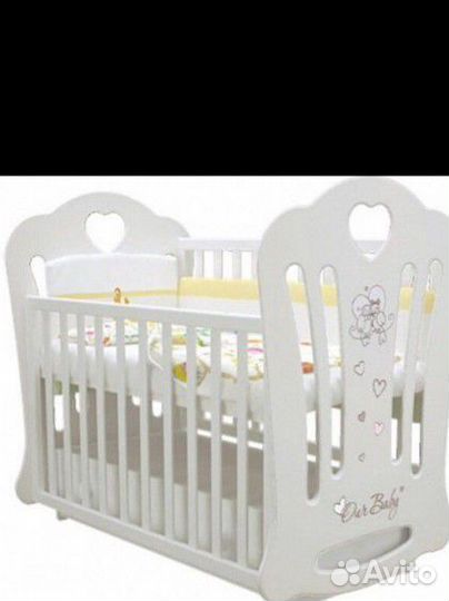 Детская кроватка с маятником и ящиком