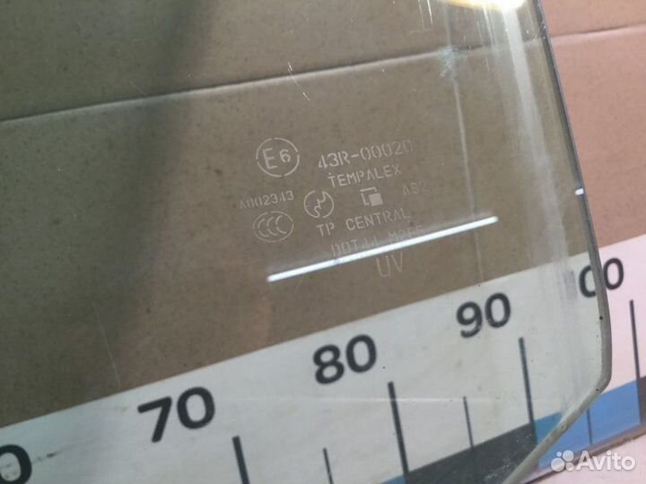 Стекло двери передней левой Infiniti Fx S50