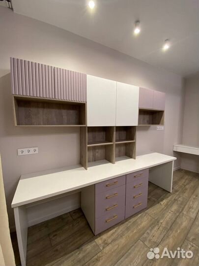 Рабочий стол для школьника под заказ