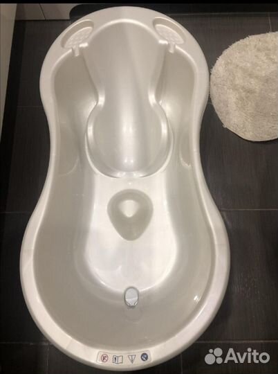 Ванночка для купания с горкой