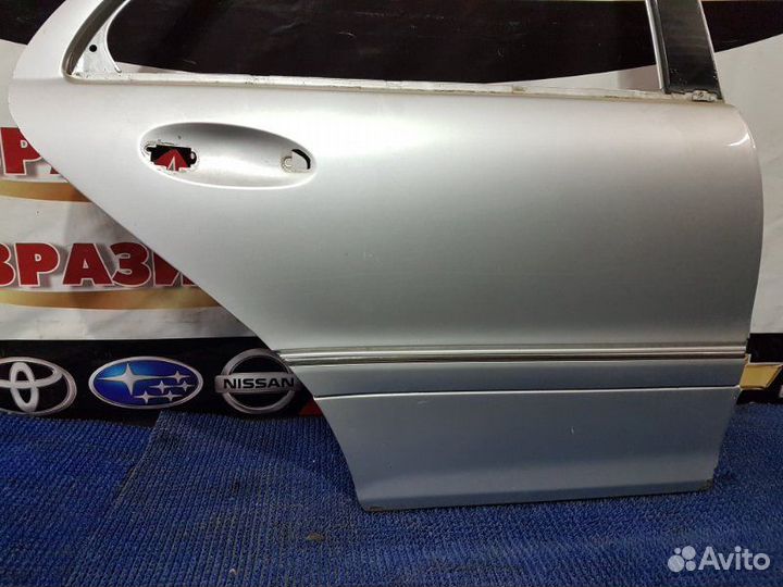 Дверь боковая задняя правая Mercedes-Benz C-Class