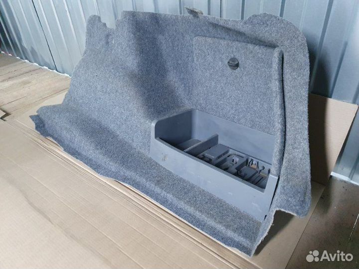 Обшивка багажника правая Bmw 318I E90 N46B20BZ