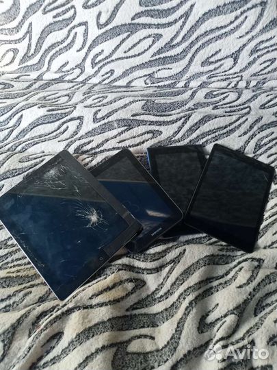 Планшеты под восстановление (может на запчасти)