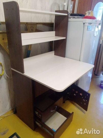 Стол-парта