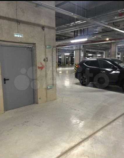 Машиноместо, 16 м²