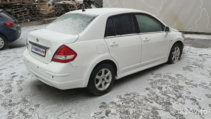 Цилиндр тормозной главный Nissan Tiida (C11) 46010-EM02A