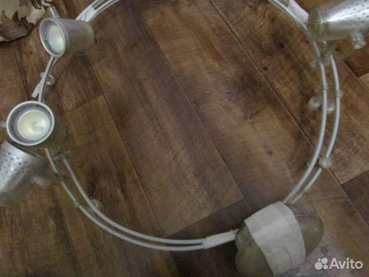 Светильник