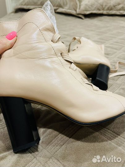 Босоножки женские