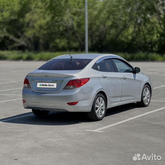 Hyundai Accent 1.4 AT, 2011, 142 000 км