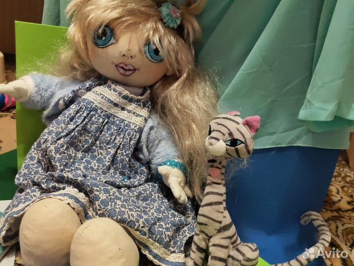 Много разных кукол