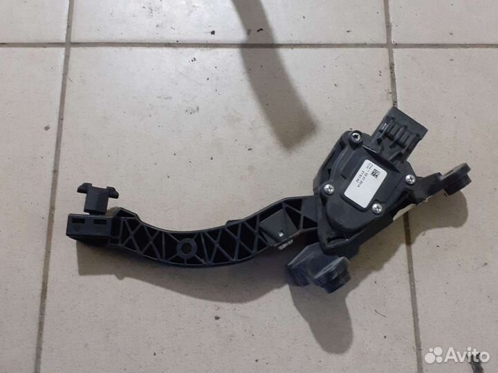 Педаль газа Hyundai Elantra MD