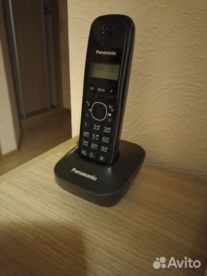 Телефон Panasonic KX-TG1611RU