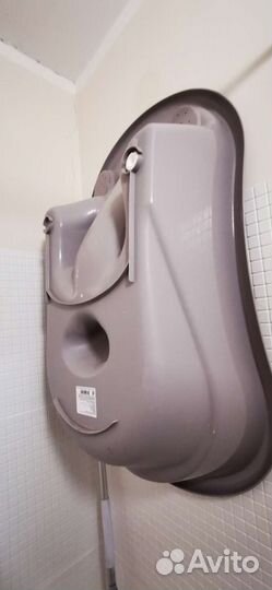 Ванночка для купания с горкой