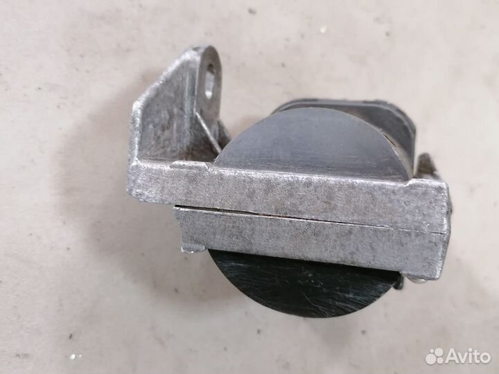 Катушка зажигания Mercedes-Benz 190 W201 1982-93