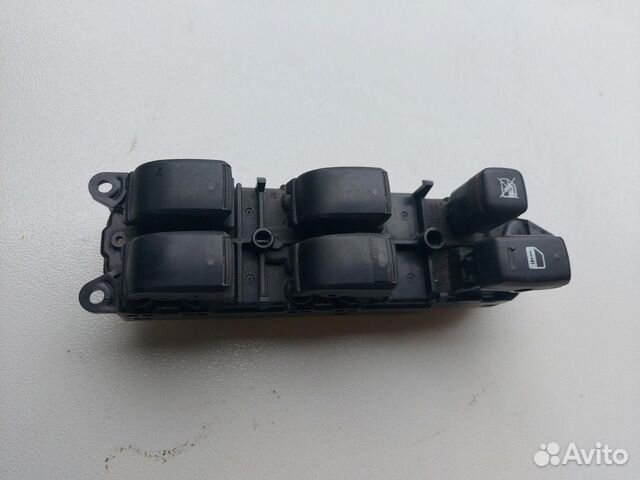 Блок управления стеклоподъемниками передней правой