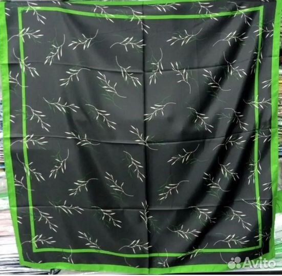 Шелковый платок новый