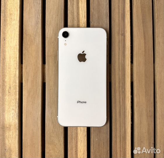 iPhone Xr, 64 ГБ