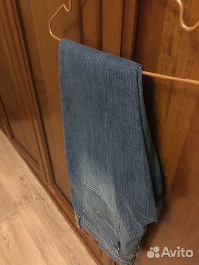 Джинсы женские Levi’s 29/30