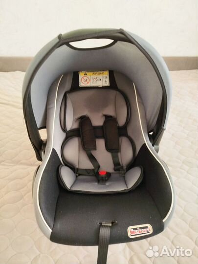 Автомобильное кресло