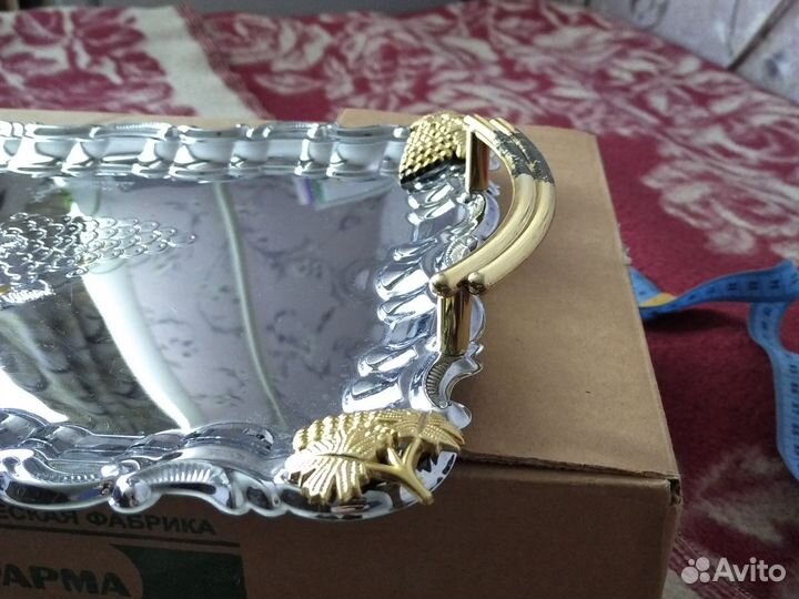 Поднос металлический 30*22