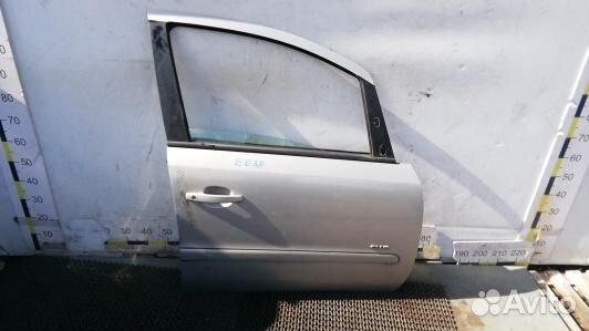 Дверь передняя правая opel zafira B (EEA08E201)