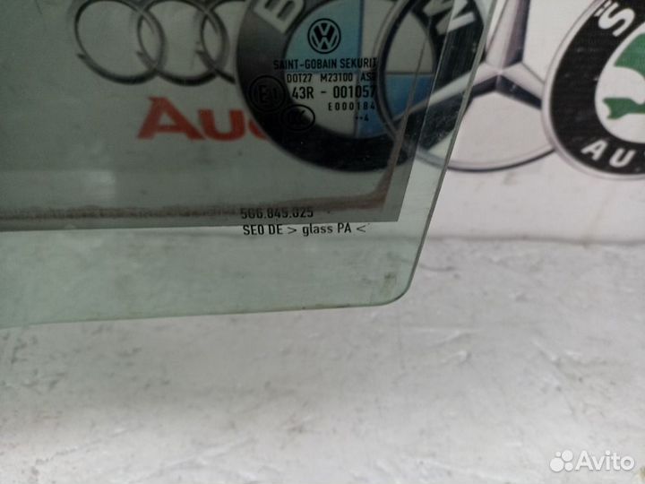 Стекло двери заднее левое Volkswagen Golf cxsa