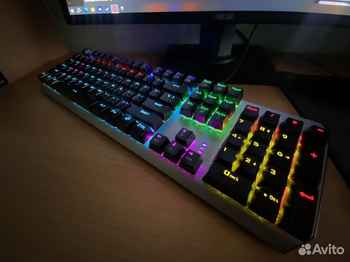 Игровые клавиатуры