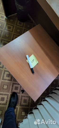 Тумбочка на колесиках