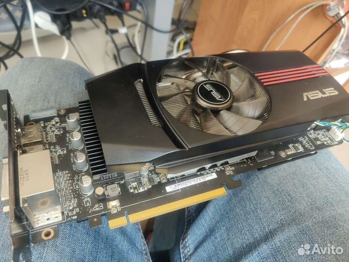 Видеокарта Asus Radeon HD6870