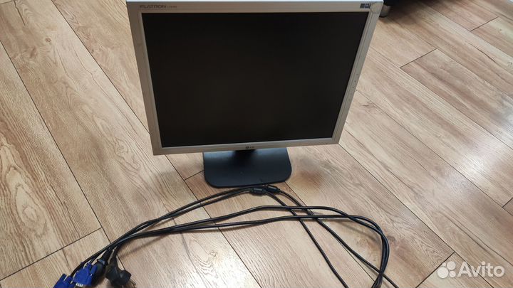 Монитор lg flatron l1918s